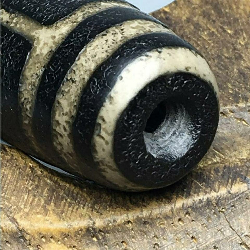 5Tibetan agate chalcedony pendant Tantric tortoise shell Old God Pearl antique super original design send certificate postage new products.