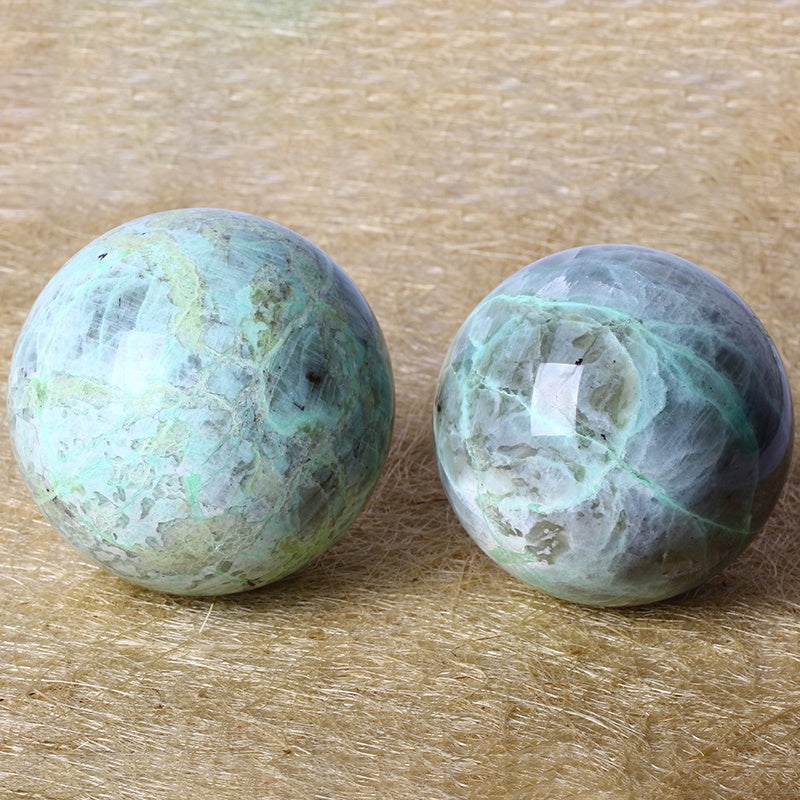 Wholesale Polished Healing Quartz Crystal ball High Quality Natural Gemstone Green Moonstone Crystal Spheres For Decoration