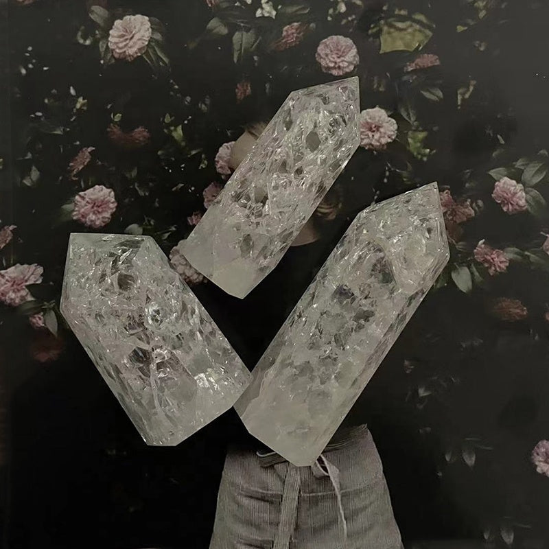 Wholesale Clear Quartz Snow Cracked Crystal Point Tower White Quartz Towers Crystal Points For Healing